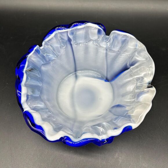 Vintage Cobalt Blue and White Slag Glass Ruffled Edge Bowl 6” - Picture 4 of 6